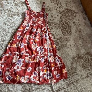 GAP Brick Red and White Floral Dress smocking sleeveless straps women’s XS